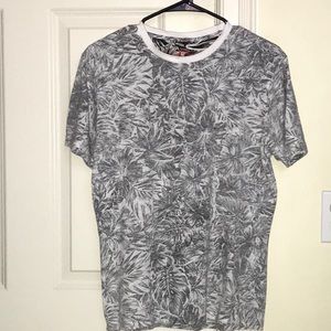 American Rag Short Sleeved T-Shirt (Small)